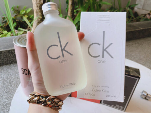 CK ONE EAU DE TOILETTE 200ML