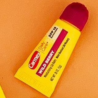 Carmex MINIS Moisturizing Lip Balm Tubes with SPF 15 5g Sold per stick