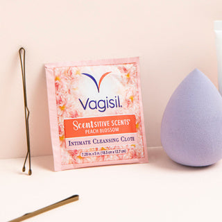 VAGISIL INTIMATE CLEANSING CLOTH I PEACH BLOSSOM I LAVENDER (SOLD PER PIECE)